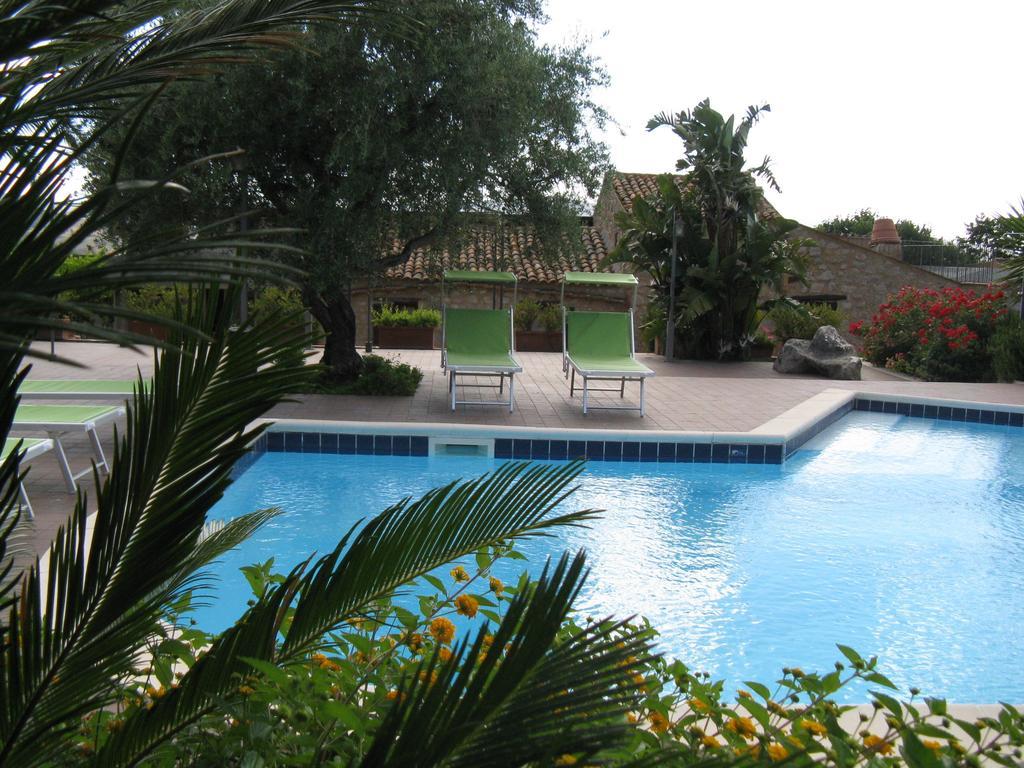 Villa Crapa Licca Ventimiglia di Sicilia Esterno foto