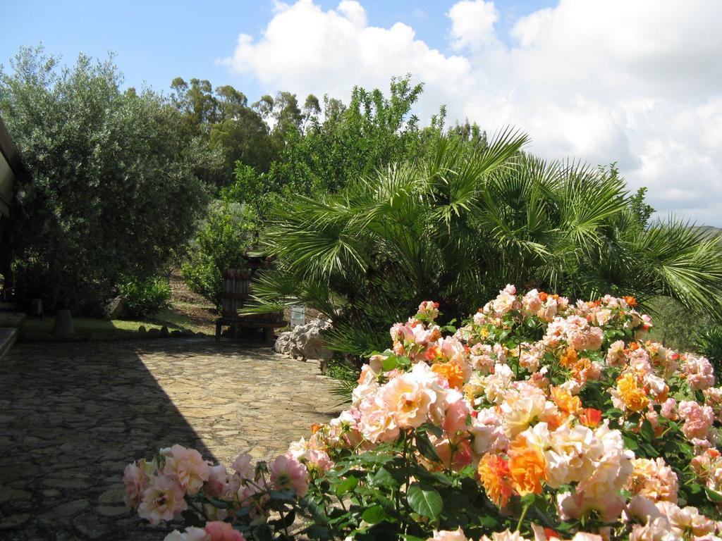 Villa Crapa Licca Ventimiglia di Sicilia Esterno foto