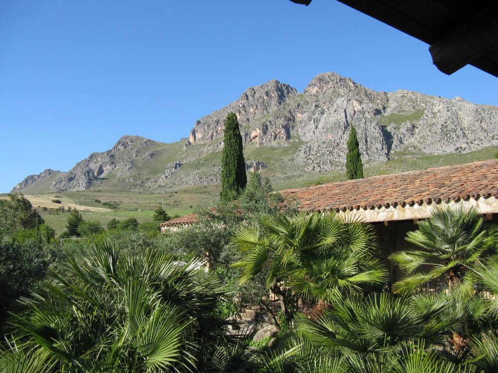 Villa Crapa Licca Ventimiglia di Sicilia Esterno foto